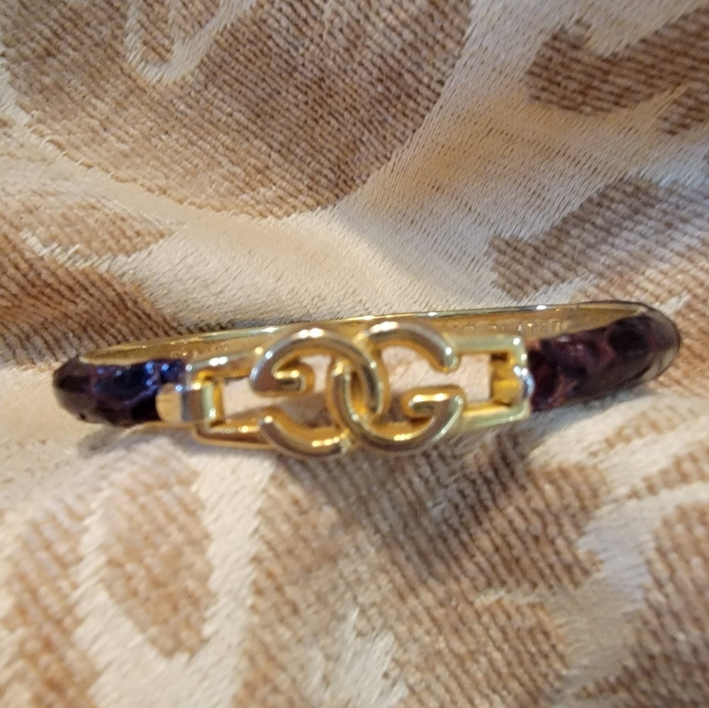 Authentic GUCCI Vintage Snakeskin Gold Plated Bangle Bracelet